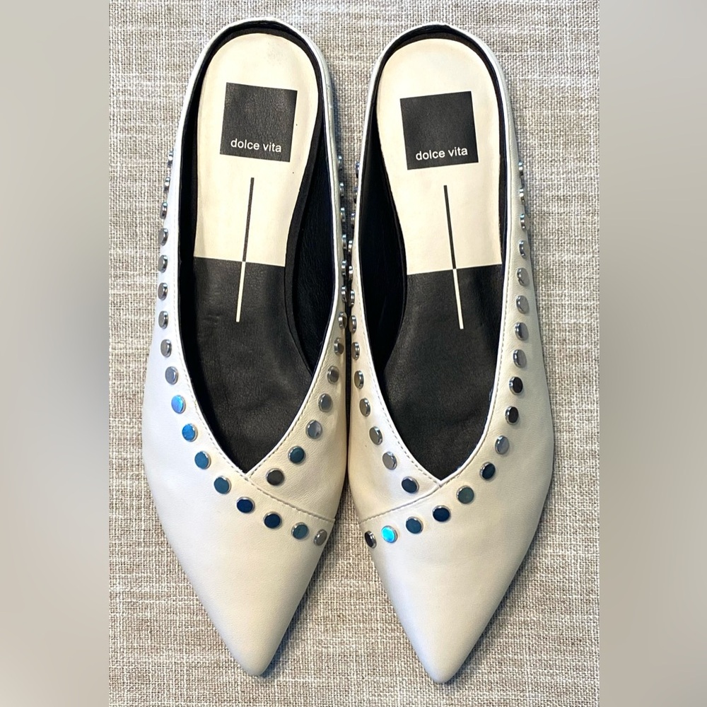 NEW Dolce Vita Ramsay ivory leather studded flats size 7 - Picture 2 of 10